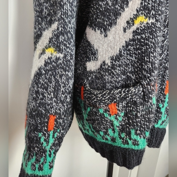 Bird Tulip Zipup Cowichan Cardigan - Picture 7 of 11